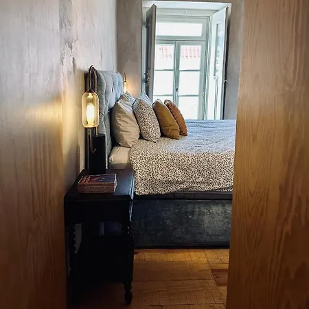Homestay Bedroom In The 18th Century Style Lisbon